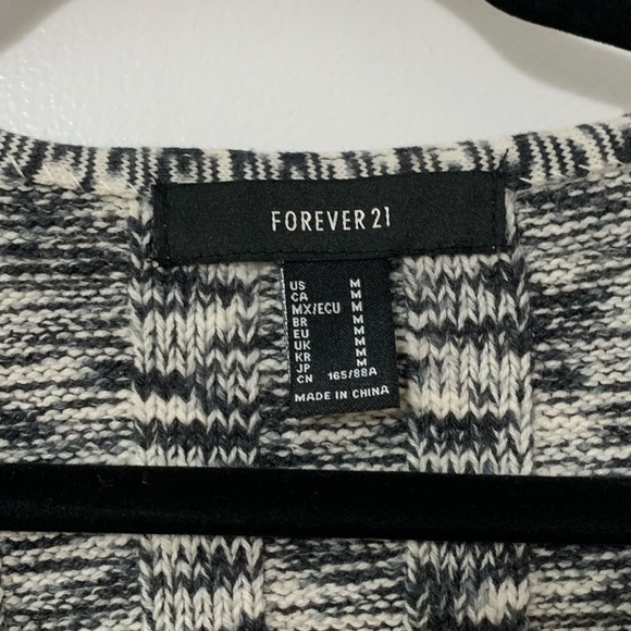 Cropped knit sweater - Picture 3 of 4